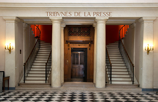 Tribunes presse de l'Assemblée Nationale